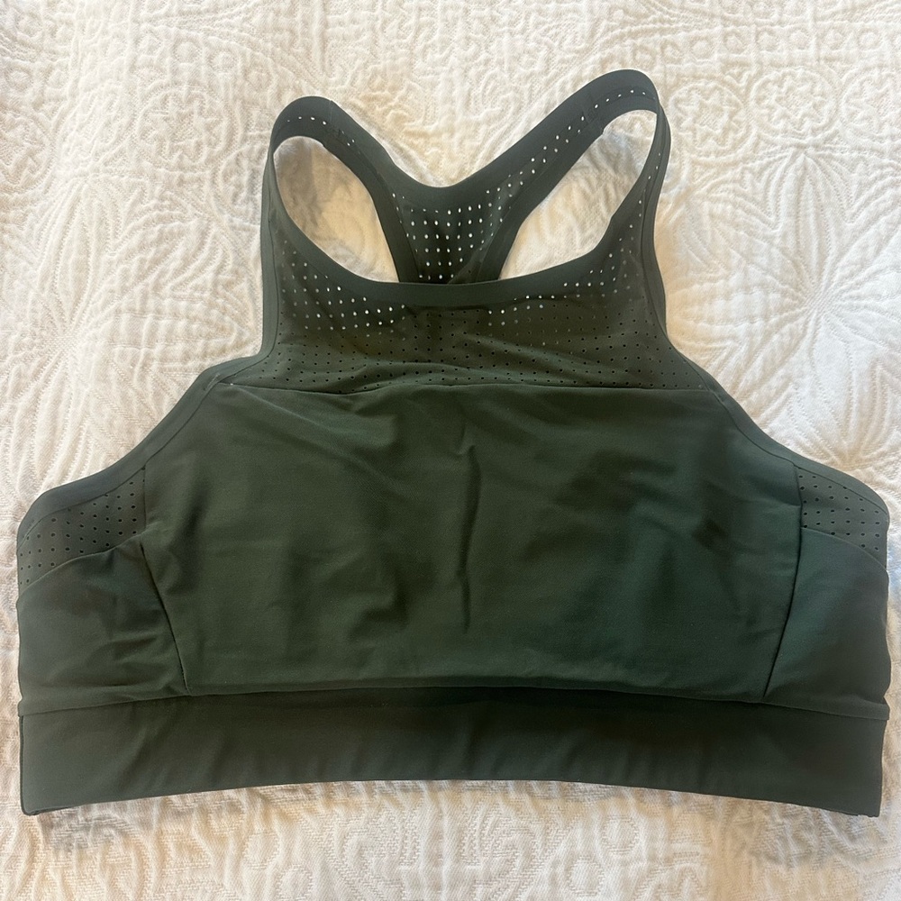 Athleta Sports Bra (Size Small)